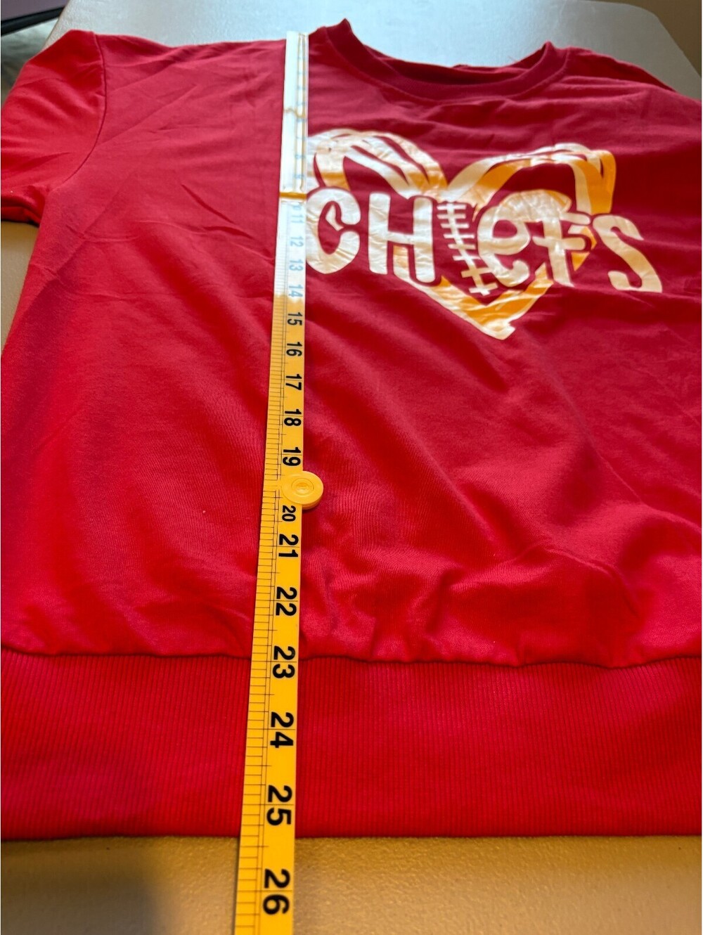 Red Chiefs Sweatshirt with Heart Logo, Size Large - Picture 5 of 5